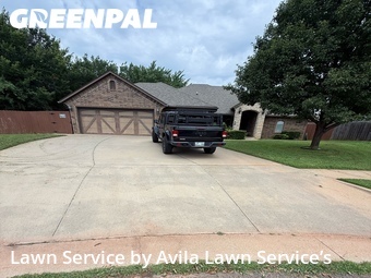 Lawn Mowing Service nearby Moore, OK, 