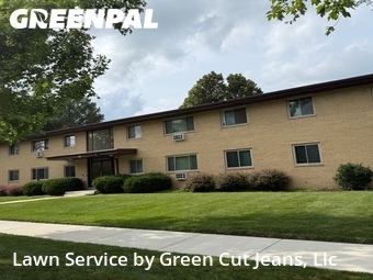 Yard Cutting nearby Delavan, IL, 