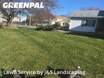 Yard Mowing nearby Woodstock, IL, 