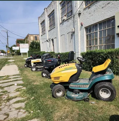 11th Street Lawn Mower Photo 9