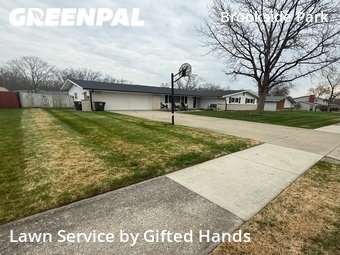 Grass Cutting nearby Fort Wayne, IN, 