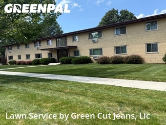 Grass Cutting nearby Delavan, IL, 