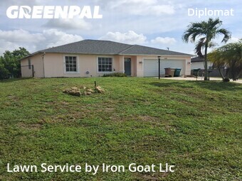 Lawn mowed in Cape Coral, 33909