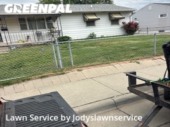 Lawn mowed in Council Bluffs, 51501