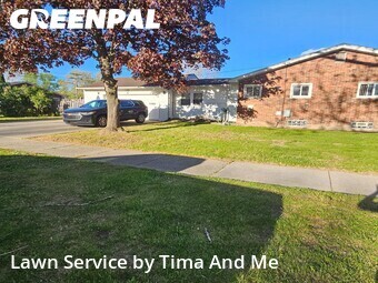 Lawn Mowing Service nearby Dearborn Heights, MI, 