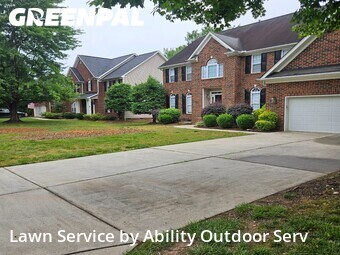 Grass Cutting nearby Huntersville, NC, 