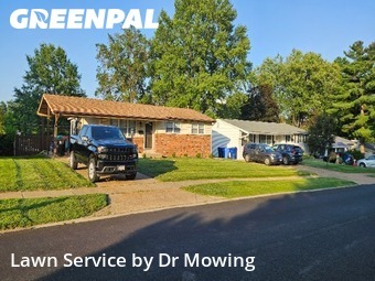 Yard Mowing nearby Florissant, MO, 