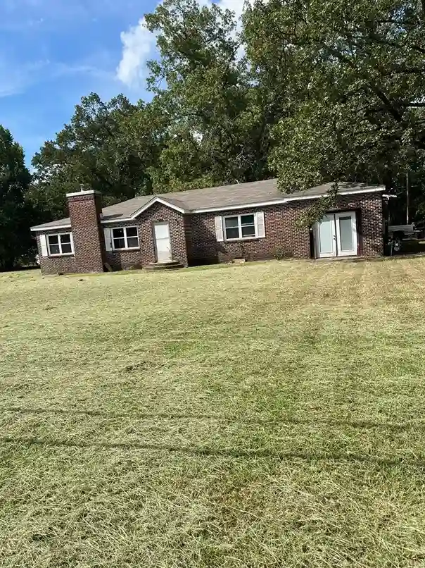 Yard maintenance completed by vendor 4 through GreenPal platform in Buena Park CA