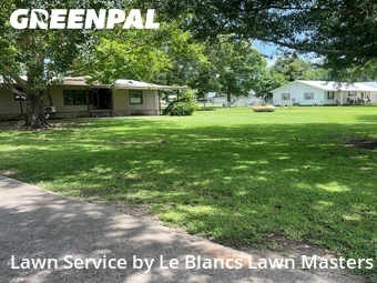 Yard Mowing nearby Saint Martinville, LA, 
