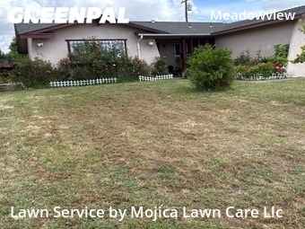 Lawn mowing work completed in Sacramento, CA