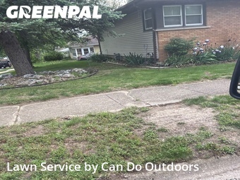 Lawn Maintenance nearby Pekin, IL, 