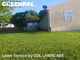 Lawn Mowing Service nearby Maryland Heights, MO, 