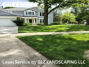 Lawn mowed in Vernon Hills, 60061