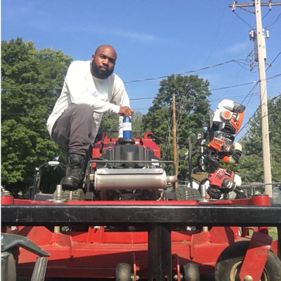 Vendor headshot of rank 6 in lawn maintenance services in St. Louis MO