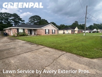 Lawn Care nearby Mobile, AL, 
