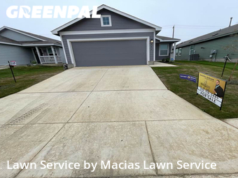 Grass Cut nearby San Antonio, TX, 