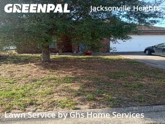 Lawn mowed in Jacksonville, 32222