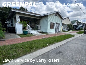 Grass Cut nearby New Orleans, LA, 