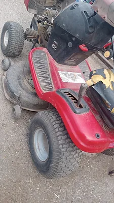Johnny's Lawnmower Repair & Mechanic Service Photo 11