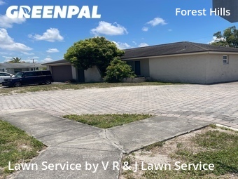 Lawn Cutting nearby Holiday, FL, 