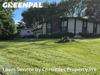 Grass Cut nearby Minneapolis, MN, 