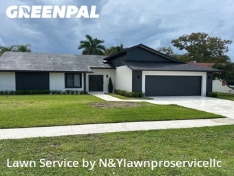 Lawn Mowing nearby Boca Raton, FL, 