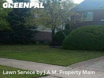 Lawn Care Service nearby Brownstown Charter Township, MI, 
