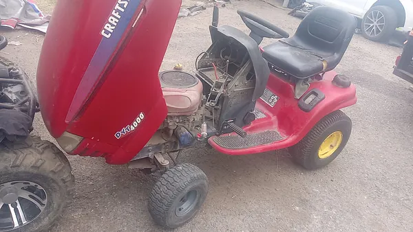 Johnny's Lawnmower Repair & Mechanic Service Photo 12