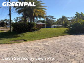 Lawn mowed in Englewood, 34223