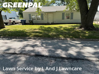 Lawn Care Service nearby Davenport, IA, 