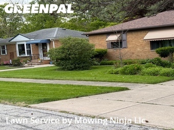 Lawn Mowing Service nearby Berea, OH, 