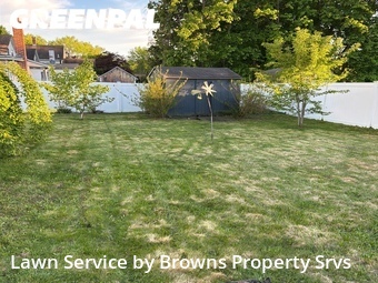 Lawn mowed in Windsor Locks, 6096
