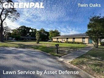 Lawn Care Service nearby Pensacola, FL, 