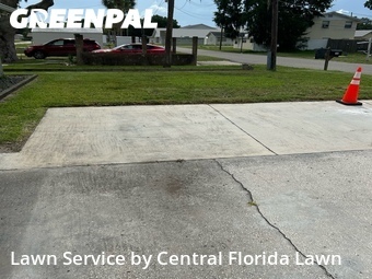 Lawn mowed in Winter Haven, 33880