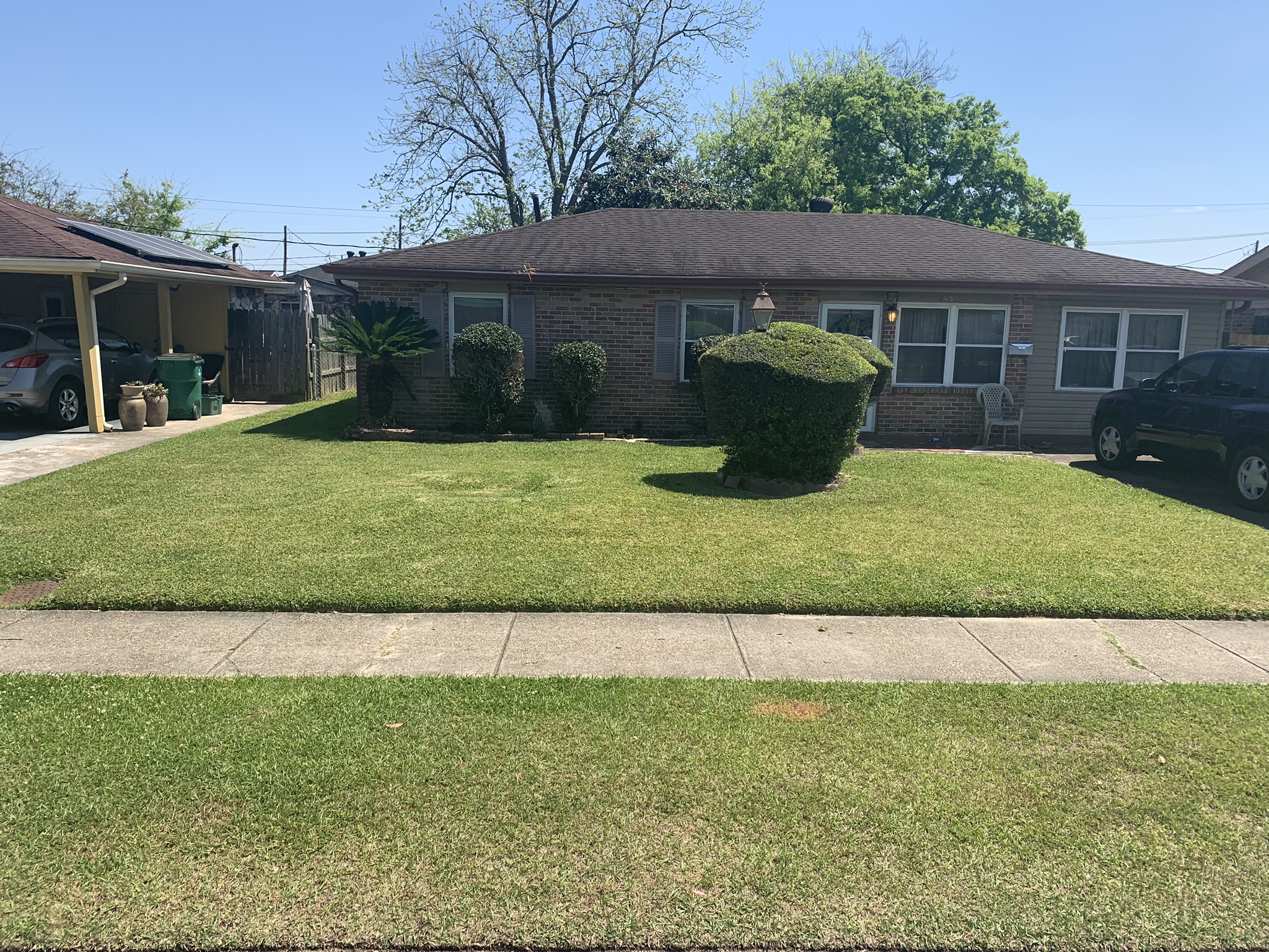 Yard mowing company in Marrero, LA, 70072