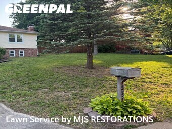 Lawn Maintenance nearby Lansing, MO, 