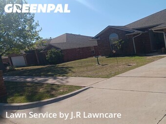 Lawn Mowing nearby Moore, OK, 