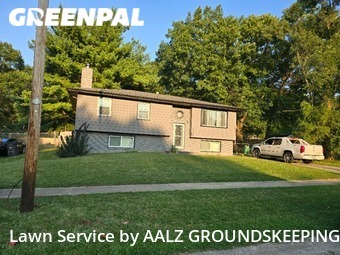 Yard Mowing nearby Lake Station, IN, 