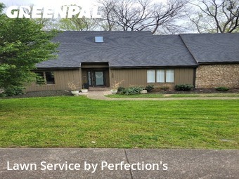 Lawn Mowing nearby Indian Hills, KY, 