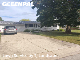 Lawn Cutting nearby Allouez, WI, 