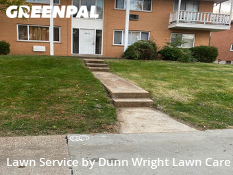 Lawn Cutting nearby Overland, MO, 