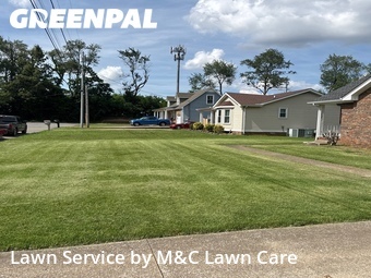 Lawn Maintenance nearby Clarksville, TN, 
