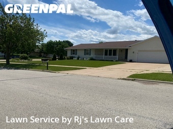Lawn Mowing Service nearby De Pere, WI, 