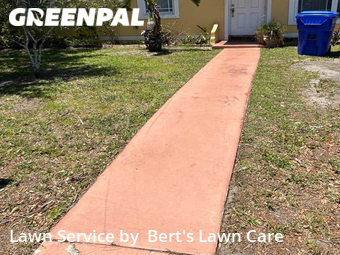 Yard Mowing nearby Hollywood, FL, 