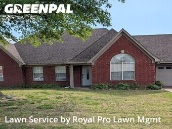 Lawn Mowing Service nearby Walls, MS, 
