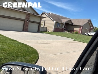 Lawn Mowing nearby Andover, KS, 