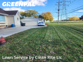 Yard Mowing nearby Greenfield, WI, 