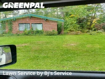 Lawn Mowing nearby Liverpool, NY, 