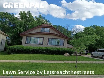 Lawn Care Service nearby Greenfield, WI, 