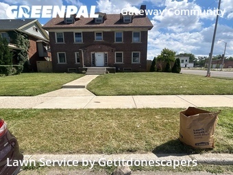 Lawn mowed in Detroit, 48202